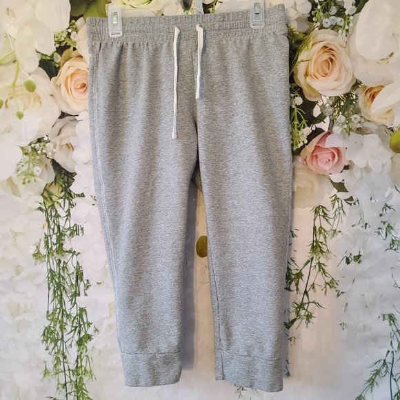 Fabletics Jogger - Picture 2 of 5